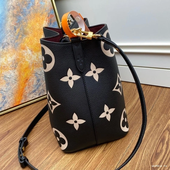 WIS VUITTON NÉONOÉ LOUIS 1224